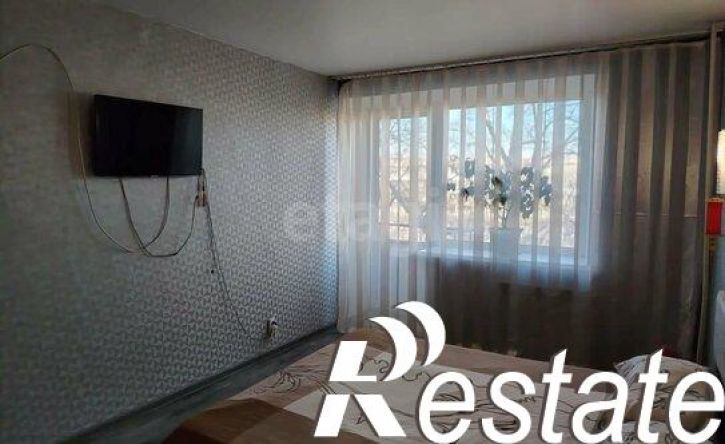 4-комн квартира проспект Дружбы Народов, 3,  д. 3