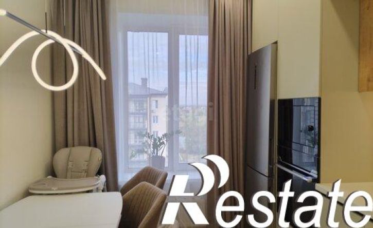 2-комн квартира улица Авиаторов, 1Г,  д. 1Г