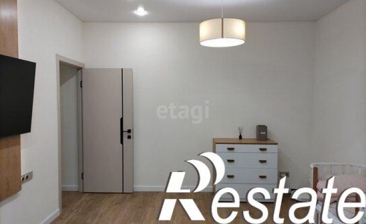 2-комн квартира улица Авиаторов, 1Г,  д. 1Г