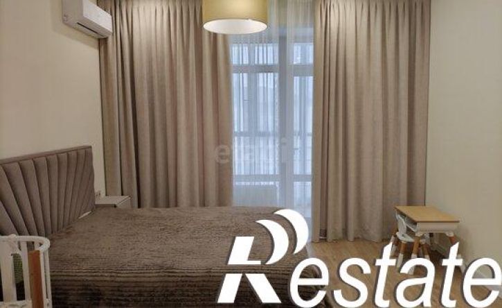 2-комн квартира улица Авиаторов, 1Г,  д. 1Г