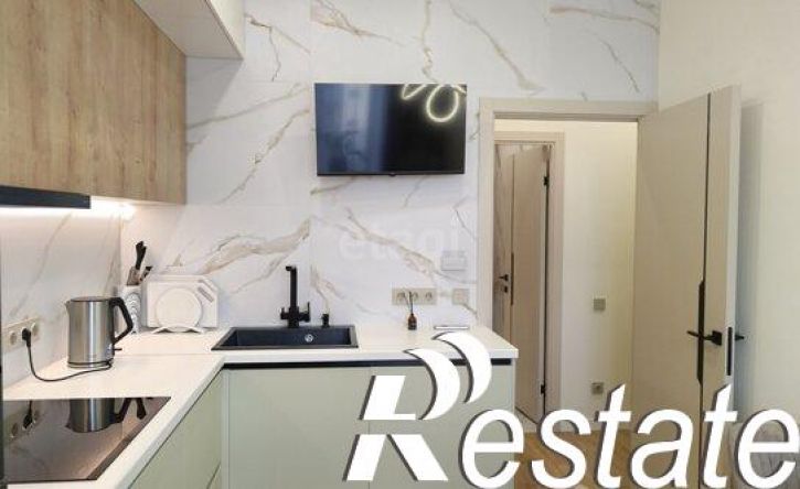 2-комн квартира улица Авиаторов, 1Г,  д. 1Г