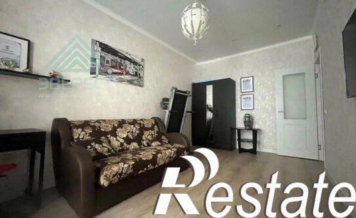 3-комн квартира улица Авиаторов, 6,  д. 6