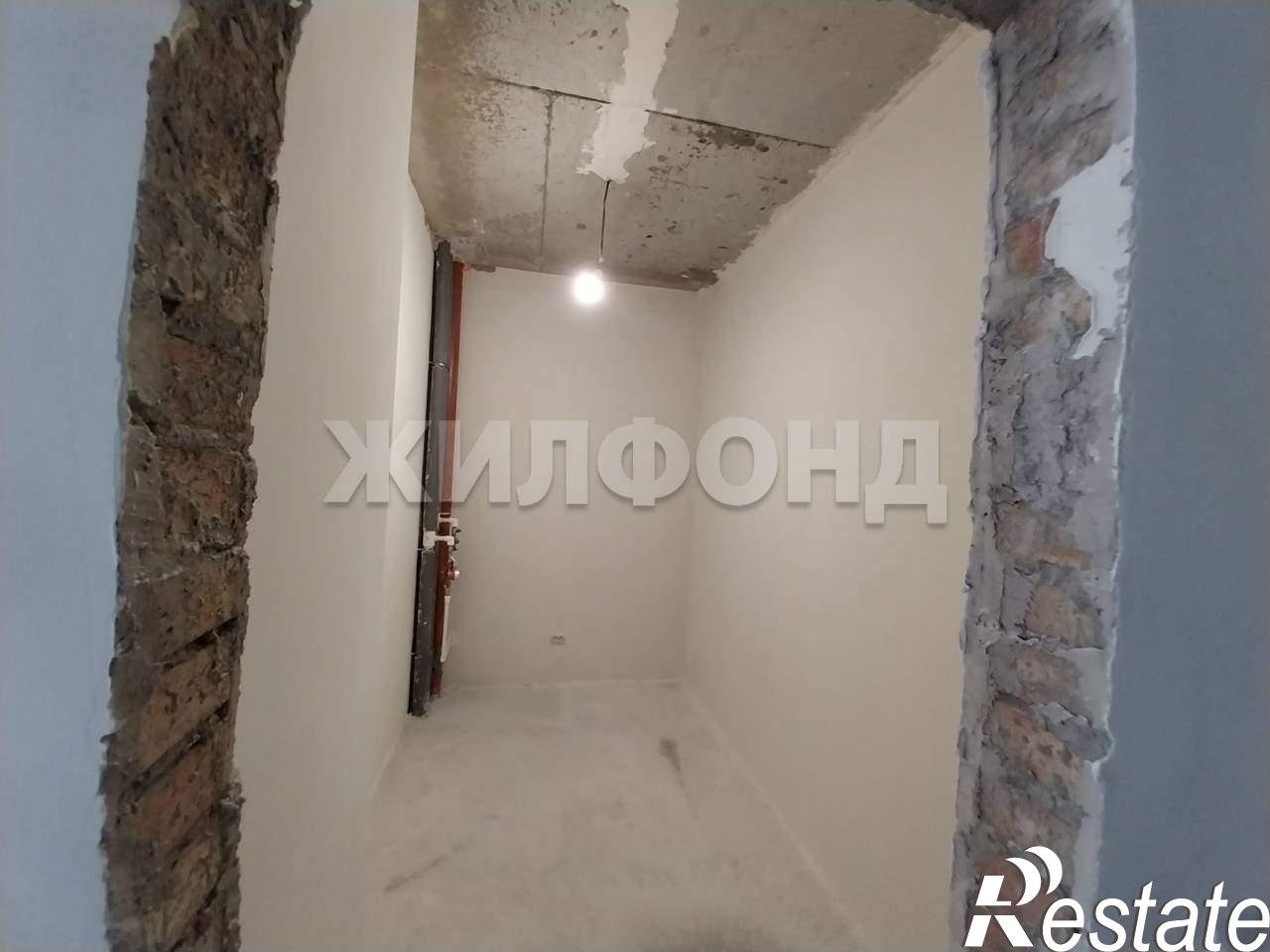 Купить квартиру за 6 400 000 рублей на Комарова ул., д.7А