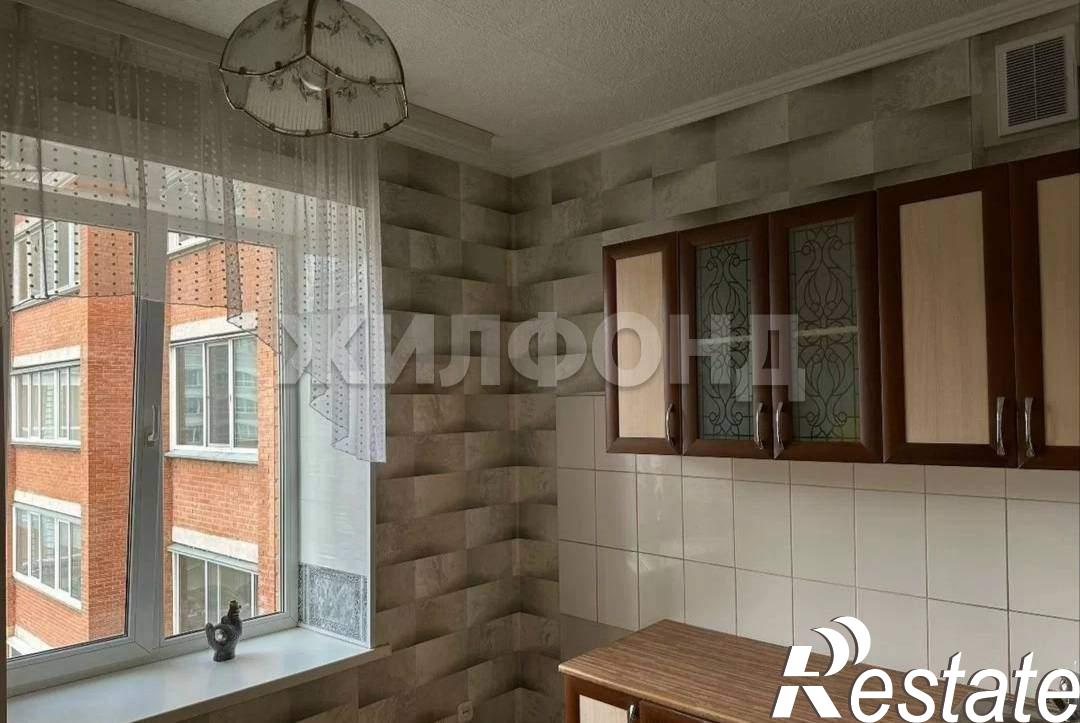 Купить квартиру за 4 400 000 рублей на Комарова ул., д.24