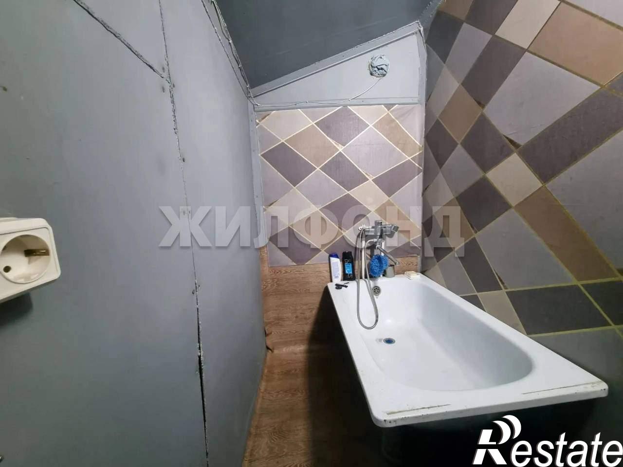 Купить квартиру за 2 200 000 рублей на Молодежная ул., д.5