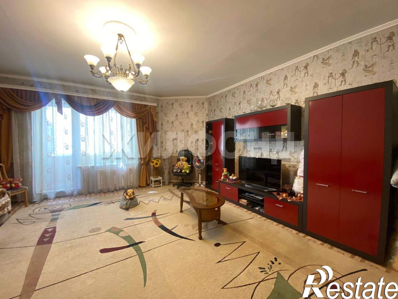 Купить квартиру за 20 000 000 рублей на Вяткина ул., д.33а