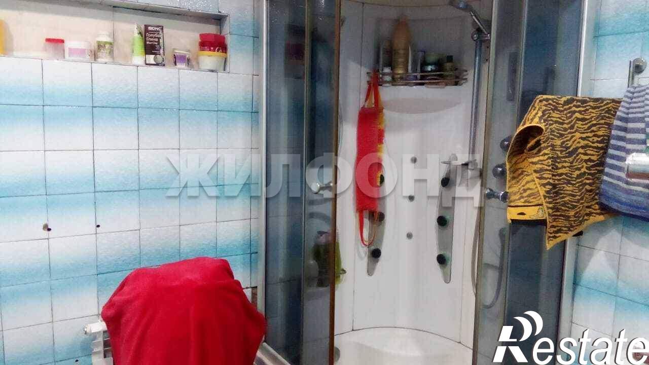 Купить дачу, дом, коттедж за 6 000 000 рублей на Енисейская ул.
