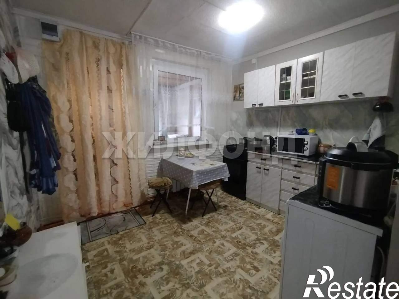Купить дачу, дом, коттедж за 3 200 000 рублей на Баландиной ул.