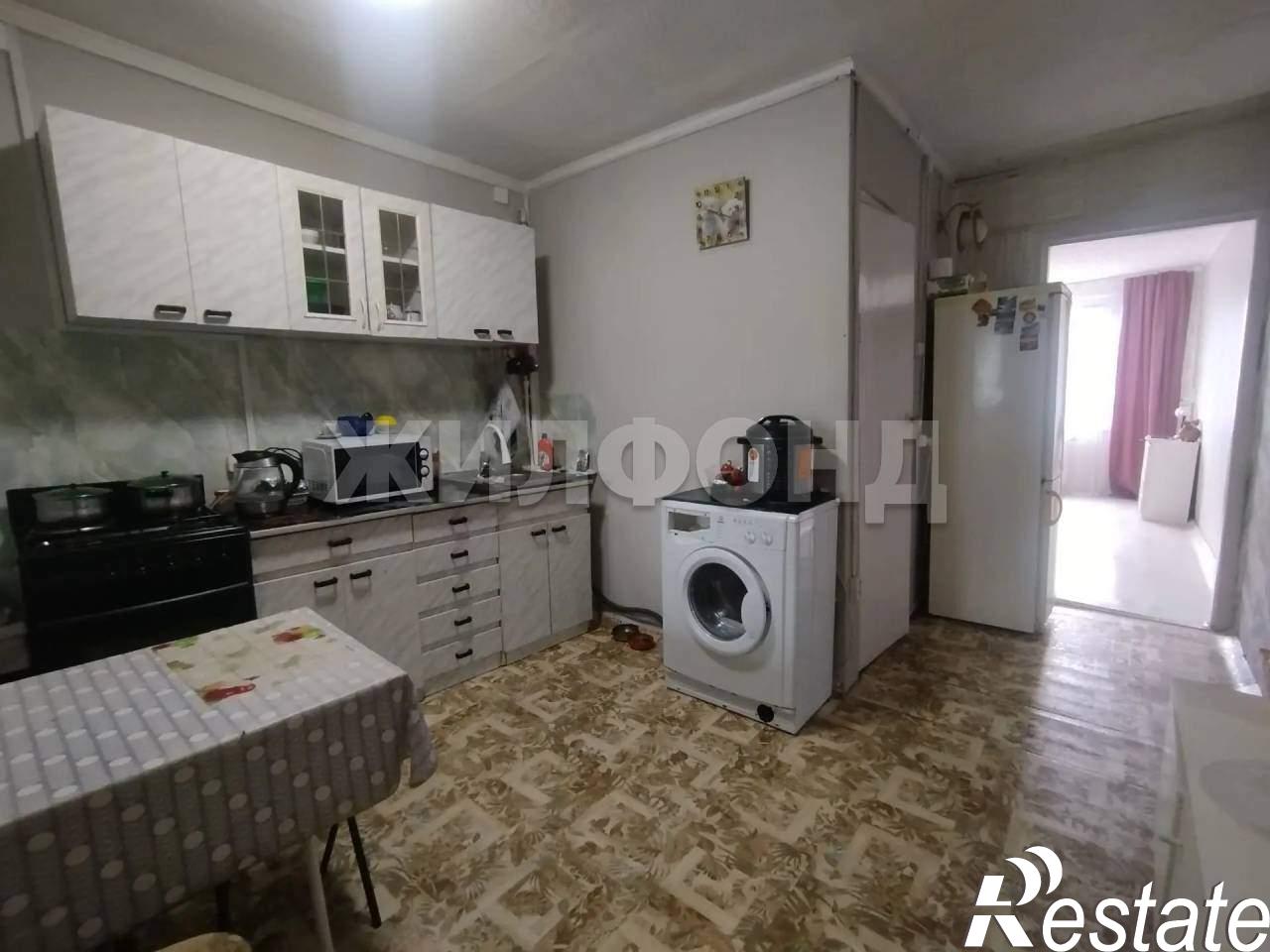 Купить дачу, дом, коттедж за 3 200 000 рублей на Баландиной ул.