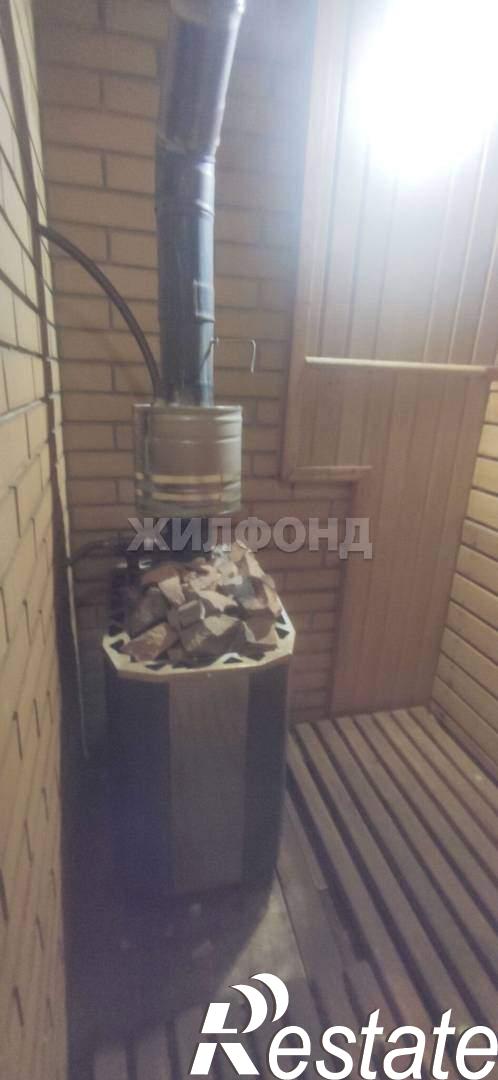 Купить дачу, дом, коттедж за 14 000 000 рублей на Есенина ул., д.8