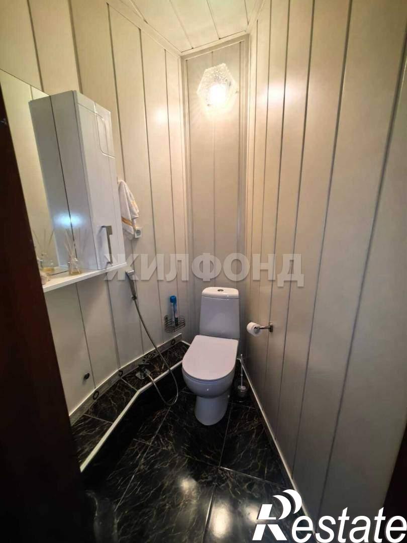 Купить дачу, дом, коттедж за 9 400 000 рублей на 2-я Садовая ул.