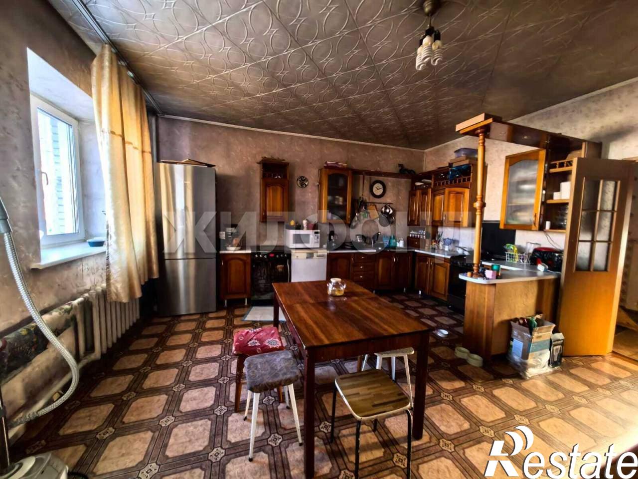 Купить дачу, дом, коттедж за 10 990 000 рублей на Шестнадцатая ул.
