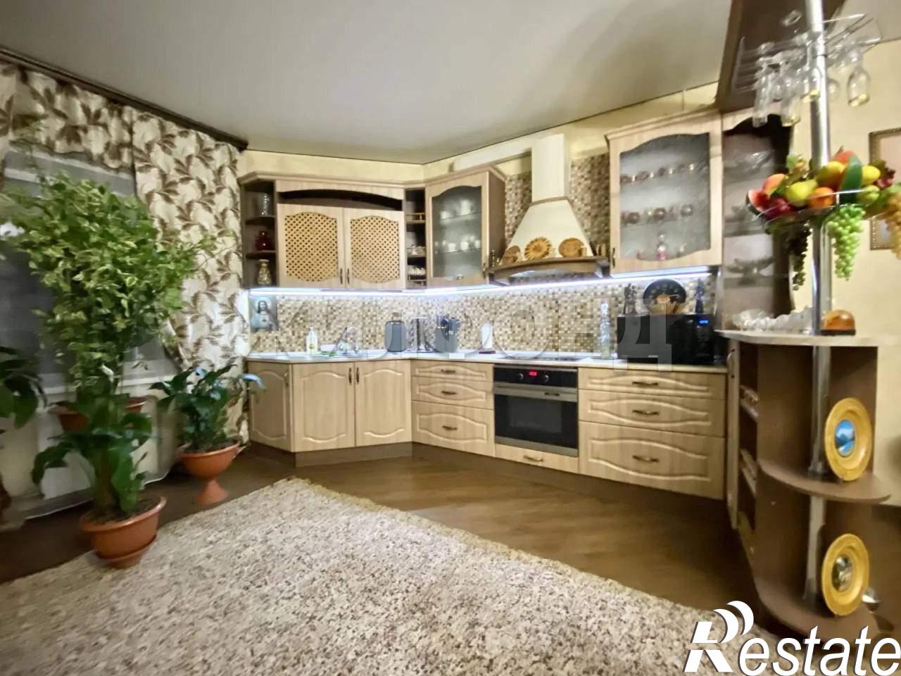 Купить дачу, дом, коттедж за 11 800 000 рублей на Толстого ул.