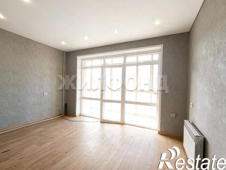 3-комн квартира Генерала Тихонова ул., д.7