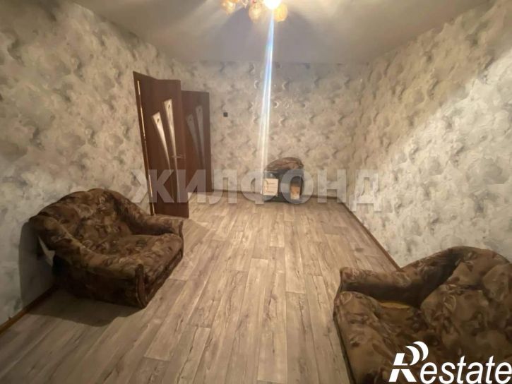 2-комн квартира Пирятинская ул., д.38