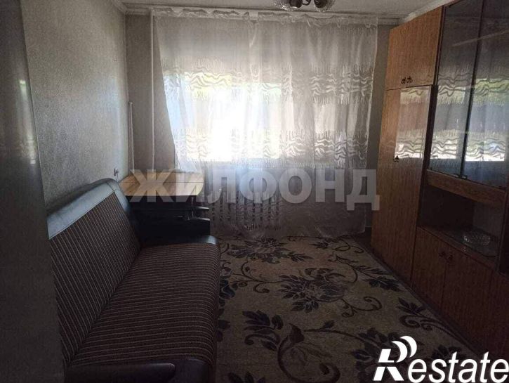 3-комн квартира Пирятинская ул., д.17