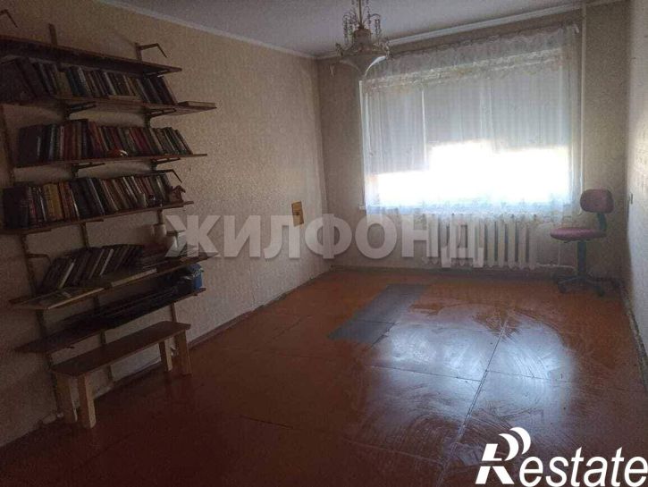 3-комн квартира Пирятинская ул., д.17