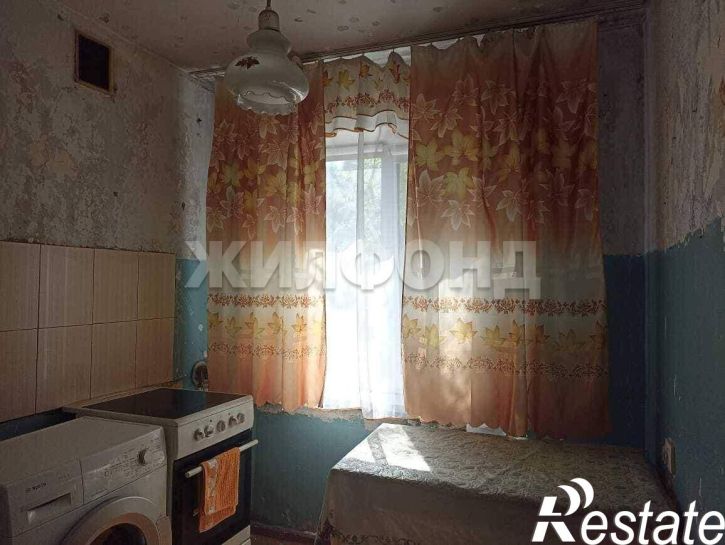 3-комн квартира Пирятинская ул., д.17