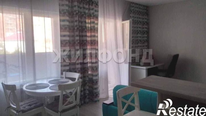 3-комн квартира Авиаторов ул., д.2