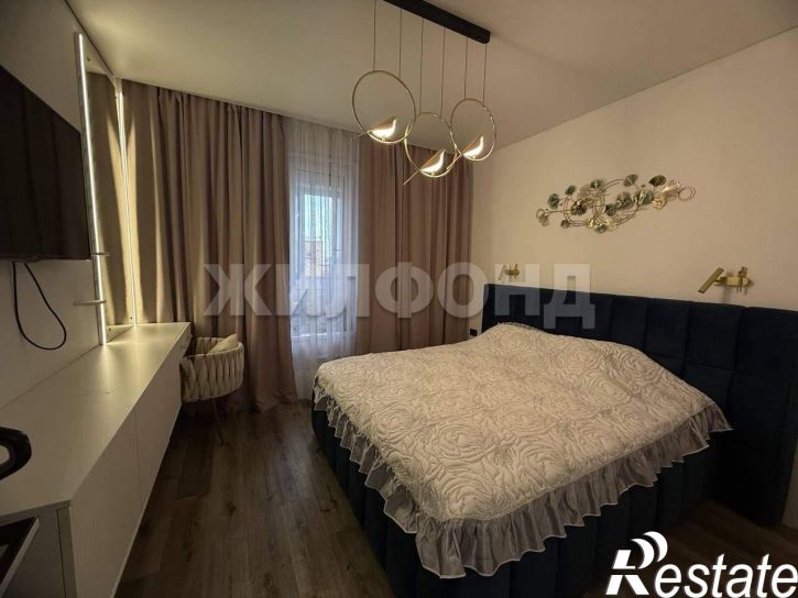 3-комн квартира Комарова ул., д.7А