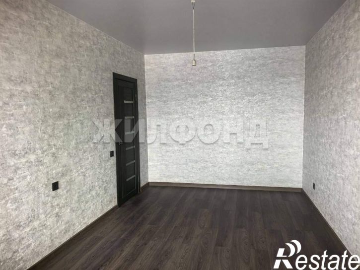 3-комн квартира Генерала Тихонова ул., д.6