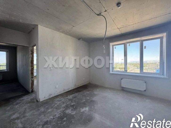 3-комн квартира Генерала Тихонова ул., д.1