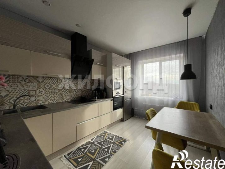 3-комн квартира Маршала Жукова ул., д.89