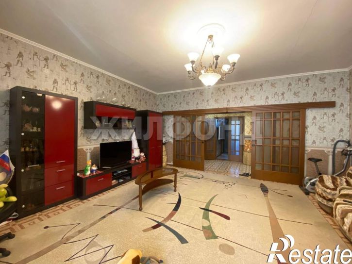 4-комн квартира Вяткина ул., д.33а