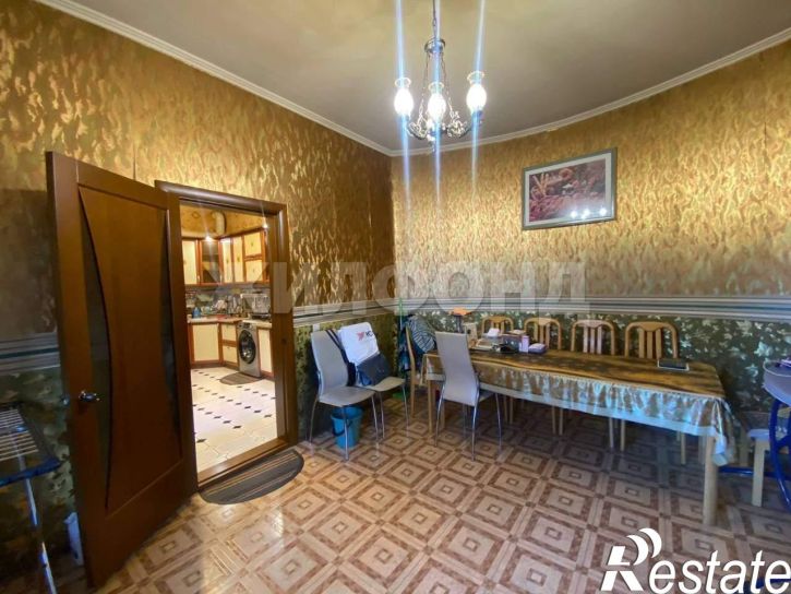4-комн квартира Вяткина ул., д.33а