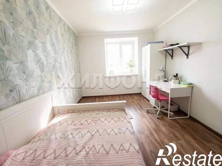 4-комн квартира Тельмана ул., д.143