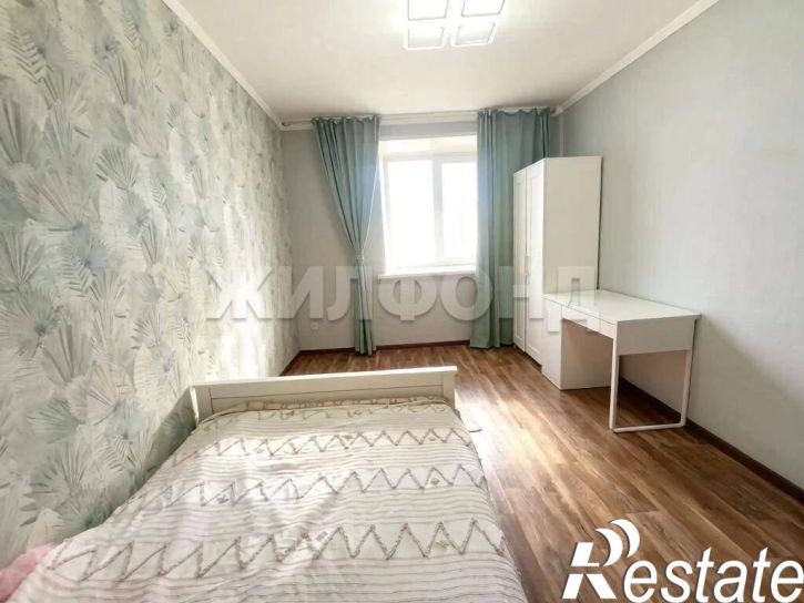 4-комн квартира Тельмана ул., д.143