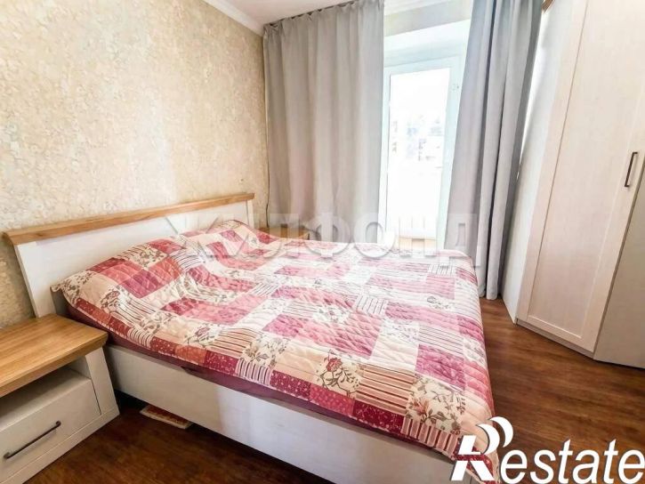4-комн квартира Тельмана ул., д.143
