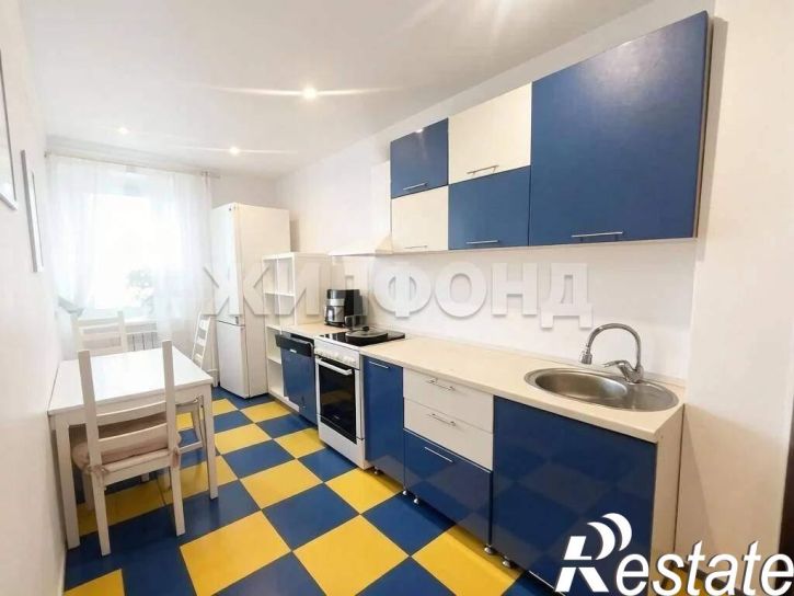 4-комн квартира Тельмана ул., д.143
