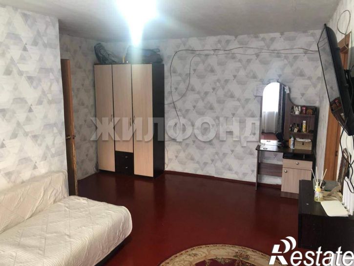 4-комн квартира Пирятинская ул., д.22