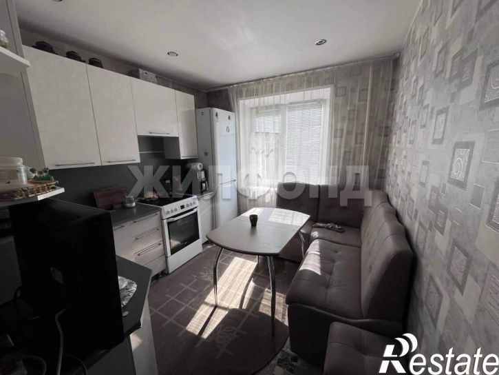 4-комн квартира Некрасова ул., д.1