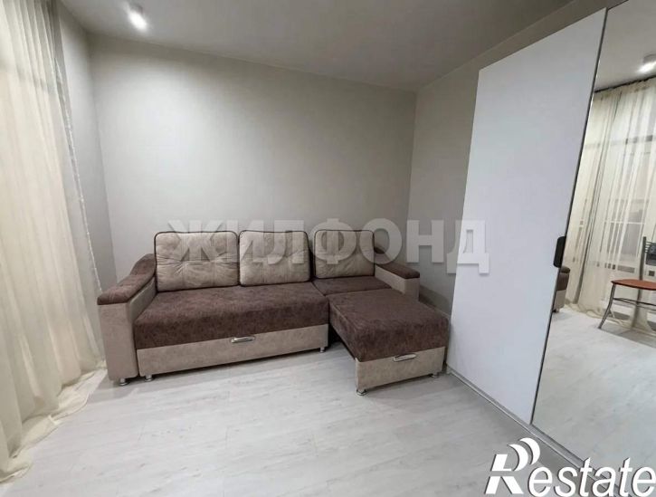 4-комн квартира Генерала Тихонова ул., д.2