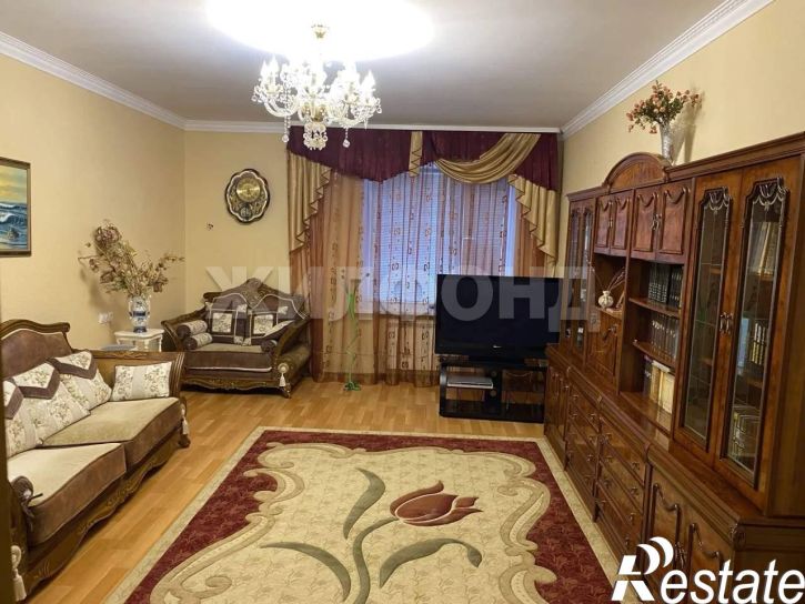 4-комн квартира Карла Маркса ул., д.44