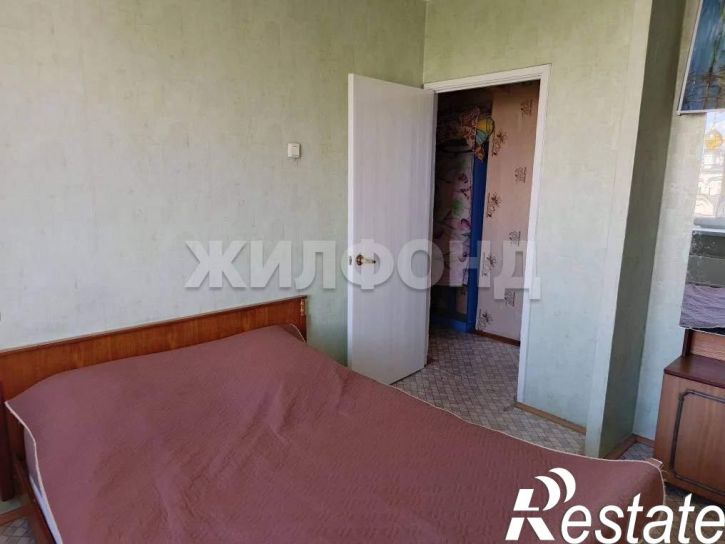 4-комн квартира Дружбы Народов проспект, д.33