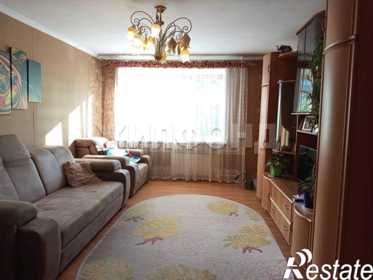 4-комн квартира Пирятинская ул., д.30