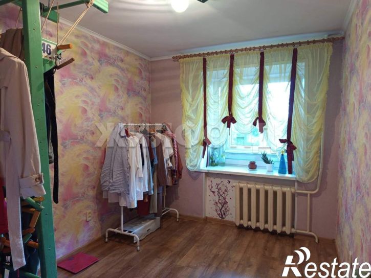 4-комн квартира Пирятинская ул., д.30